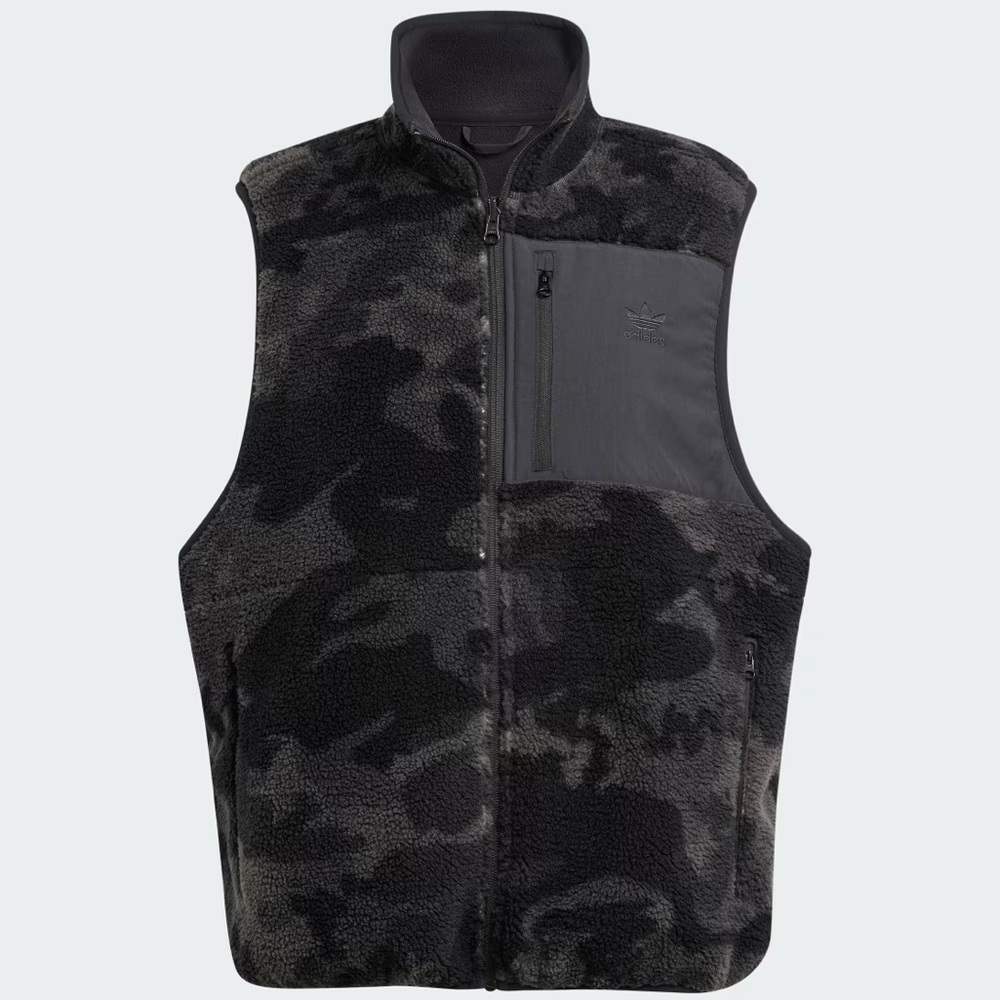ADIDAS GRAPHICS CAMO REVERSIBLE FLEECE VEST